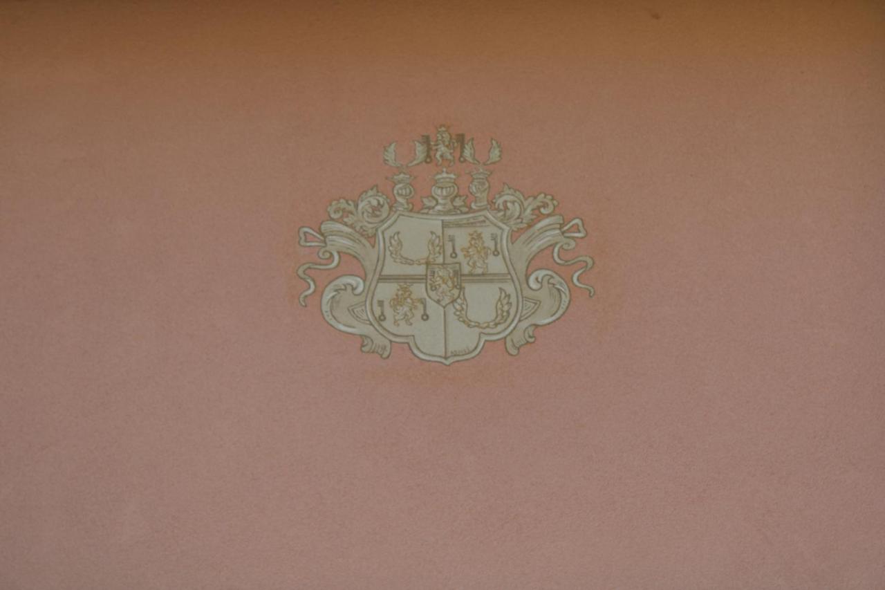 Hotel Praga Serravalle Scrivia Esterno foto